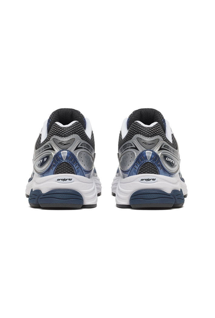 Saucony ProGrid Omni 9 OG Trainers