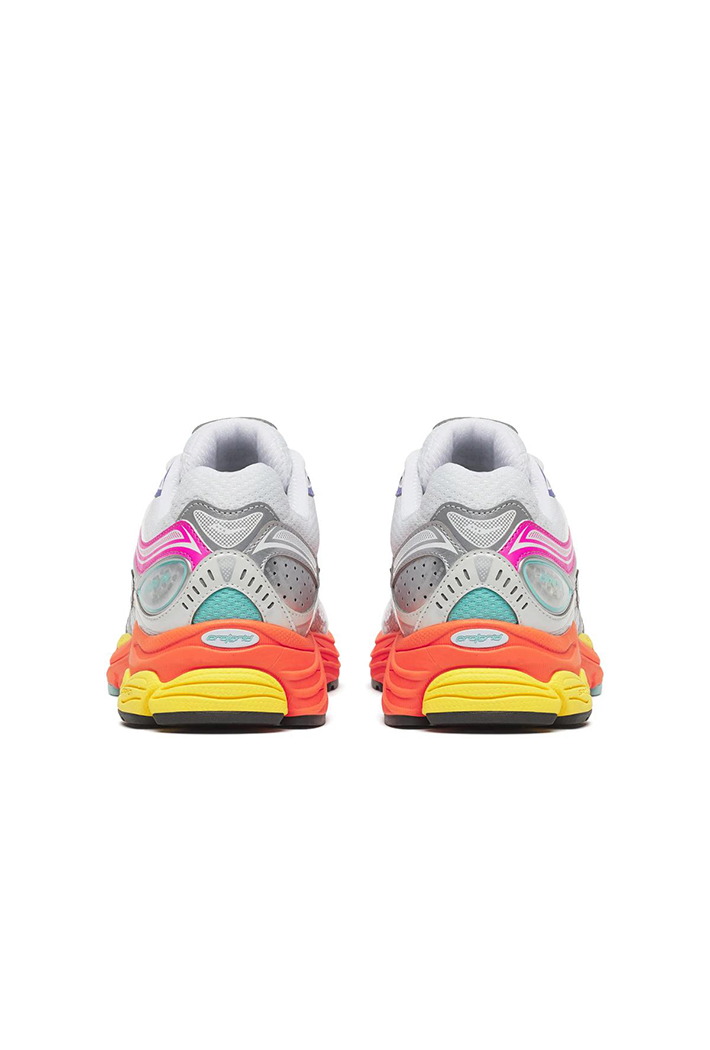 Saucony ProGrid Omni 9 OG Trainers